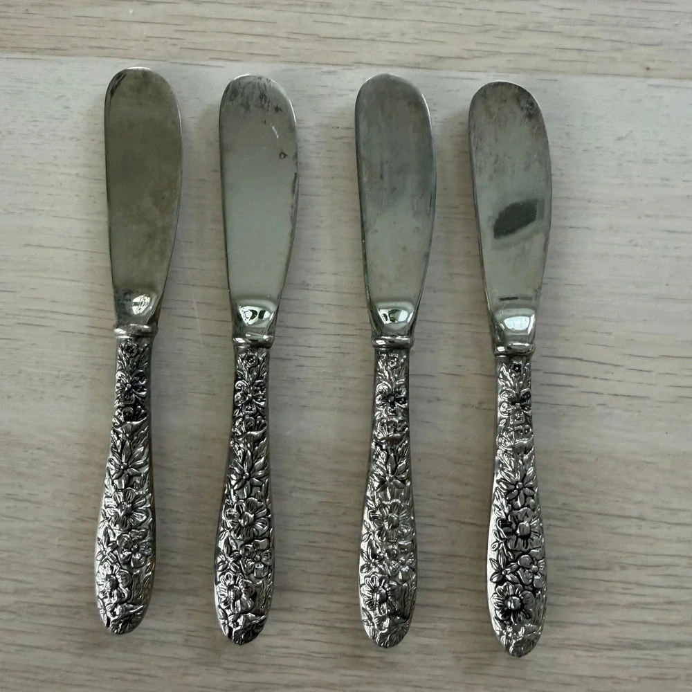 Vtg Godinger Floral Repousse Butter Spreader Set 4 Silver Tone Ornate Flatware